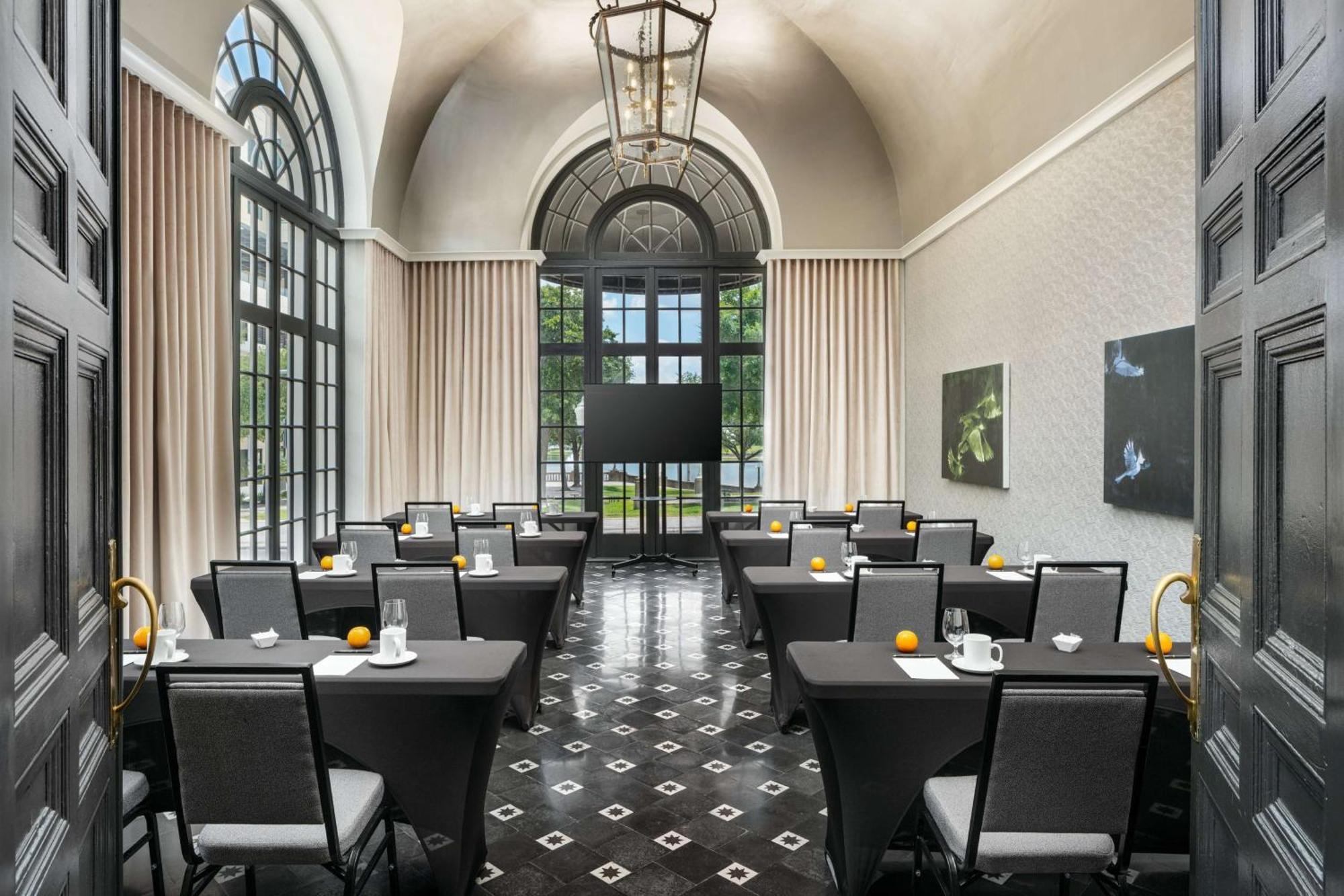 The Terrace Hotel Lakeland, Tapestry Collection By Hilton Екстериор снимка