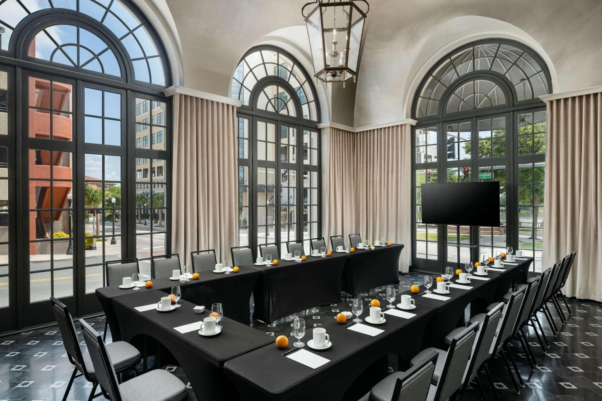 The Terrace Hotel Lakeland, Tapestry Collection By Hilton Екстериор снимка